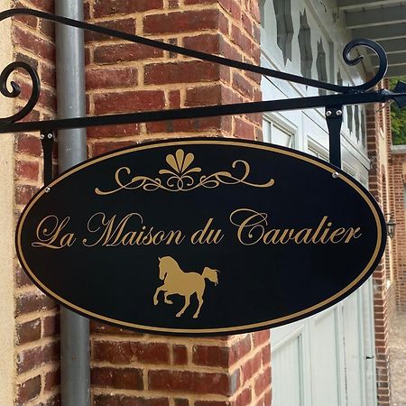 La Maison Du Cavalier, Chateau De Lavenue Pierrefitte-en-Auge Exteriör bild