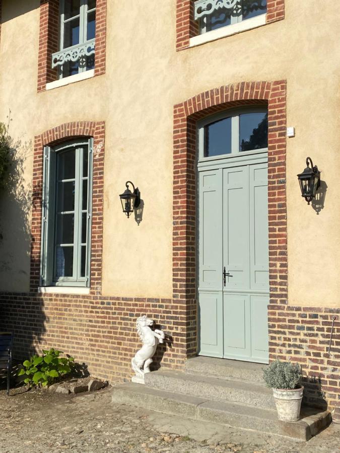 La Maison Du Cavalier, Chateau De Lavenue Pierrefitte-en-Auge Exteriör bild